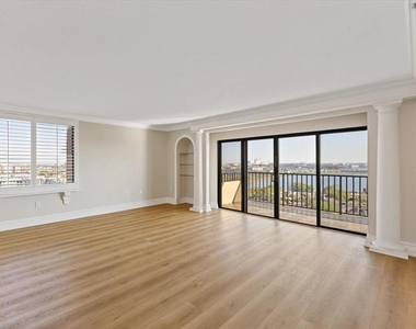 7550 Hinson Street - Photo Thumbnail 12