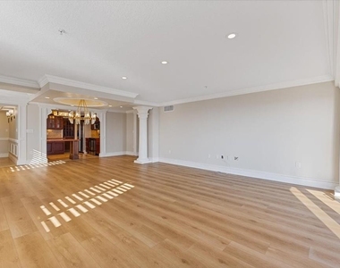 7550 Hinson Street - Photo Thumbnail 8