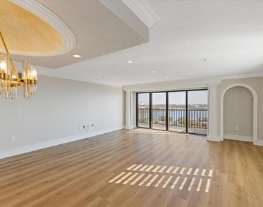 7550 Hinson Street - Photo Thumbnail 5