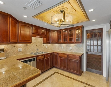 7550 Hinson Street - Photo Thumbnail 10