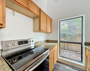 5214 2nd Street - Photo Thumbnail 10