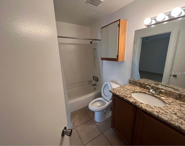 976 Leeward Place - Photo Thumbnail 6