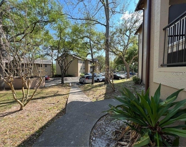 976 Leeward Place - Photo Thumbnail 1