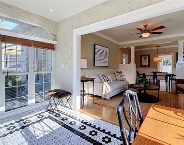 1620 Park Lake Street - Photo Thumbnail 4