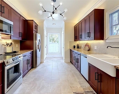 1620 Park Lake Street - Photo Thumbnail 15