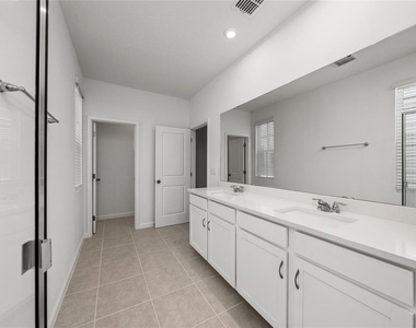 2402 Celebration Boulevard - Photo Thumbnail 28