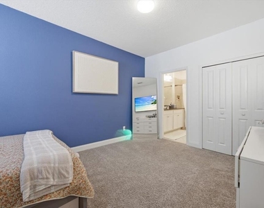 298 Captiva Drive - Photo Thumbnail 28