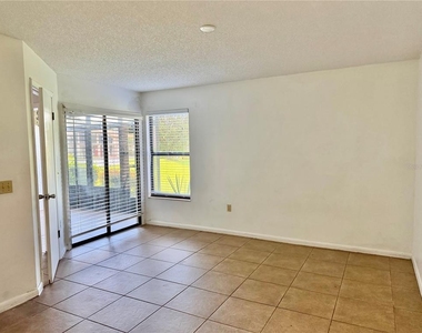 3036 S Semoran Boulevard - Photo Thumbnail 14