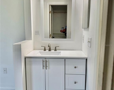 3036 S Semoran Boulevard - Photo Thumbnail 15