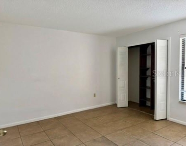 3036 S Semoran Boulevard - Photo Thumbnail 12