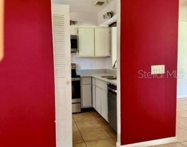 3036 S Semoran Boulevard - Photo Thumbnail 5