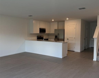 1219 Orion Street - Photo Thumbnail 3