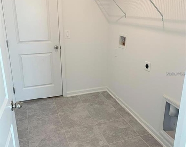 1373 Brentwood Dr - Photo Thumbnail 20