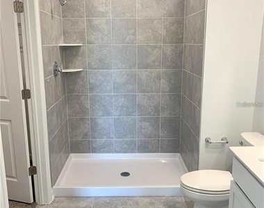 1373 Brentwood Dr - Photo Thumbnail 12