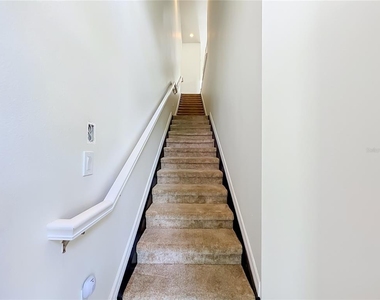 3716 Avalon Park East Boulevard - Photo Thumbnail 6