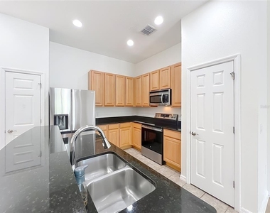 3716 Avalon Park East Boulevard - Photo Thumbnail 15