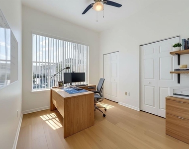 3716 Avalon Park East Boulevard - Photo Thumbnail 27