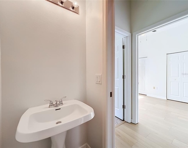 3716 Avalon Park East Boulevard - Photo Thumbnail 55