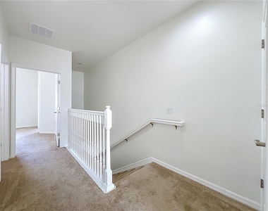 3716 Avalon Park East Boulevard - Photo Thumbnail 25