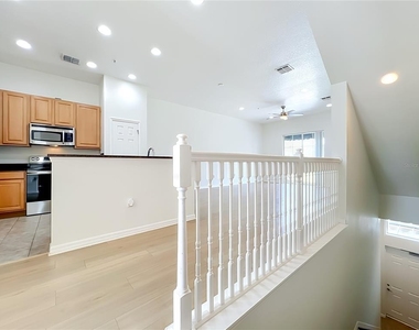 3716 Avalon Park East Boulevard - Photo Thumbnail 7