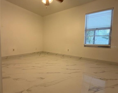 9142 Sabal Palm Circle - Photo Thumbnail 10
