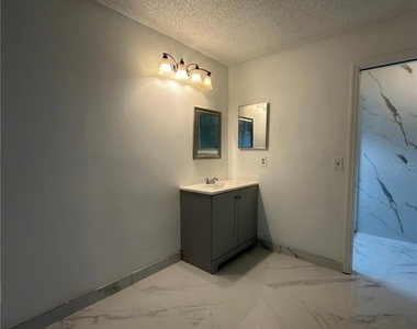 9142 Sabal Palm Circle - Photo Thumbnail 7