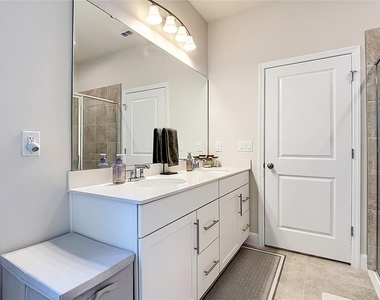 5757 Anders Way - Photo Thumbnail 39