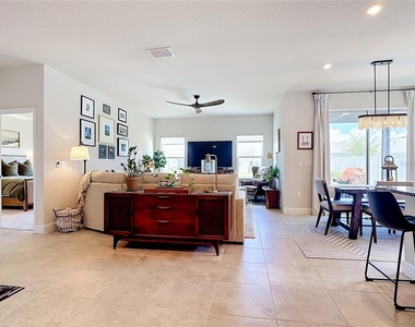 5757 Anders Way - Photo Thumbnail 6