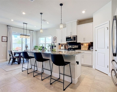 5757 Anders Way - Photo Thumbnail 7