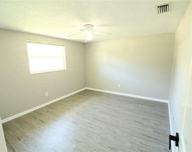 4632 Salvia Street - Photo Thumbnail 7
