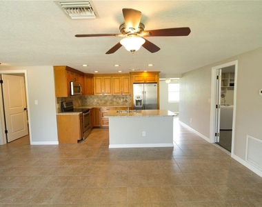 4632 Salvia Street - Photo Thumbnail 2