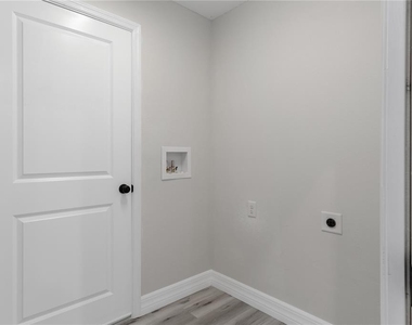 3248 E Porter Street - Photo Thumbnail 18