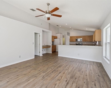 622 Delancey Drive - Photo Thumbnail 10
