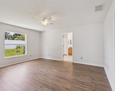 622 Delancey Drive - Photo Thumbnail 4