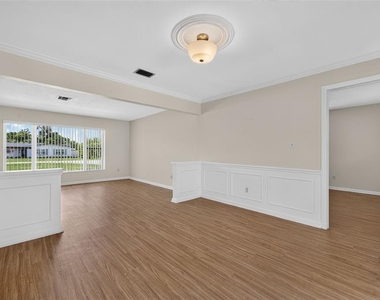 125 E Faith Terrace - Photo Thumbnail 8