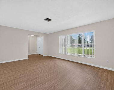 125 E Faith Terrace - Photo Thumbnail 6
