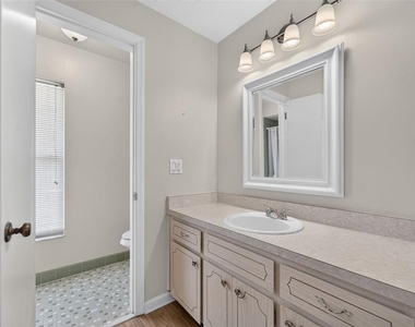 125 E Faith Terrace - Photo Thumbnail 18