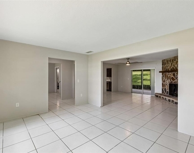 400 E Silver Star Road - Photo Thumbnail 5