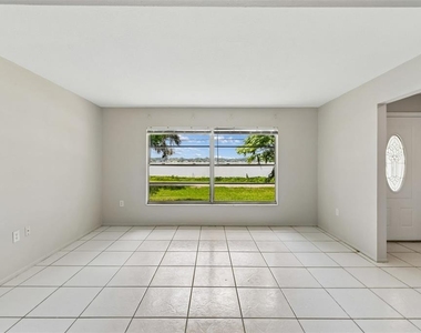 400 E Silver Star Road - Photo Thumbnail 3
