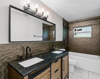 400 E Silver Star Road - Photo Thumbnail 36