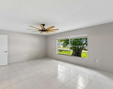 400 E Silver Star Road - Photo Thumbnail 28