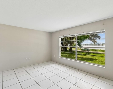 400 E Silver Star Road - Photo Thumbnail 4