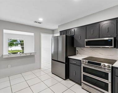 400 E Silver Star Road - Photo Thumbnail 19