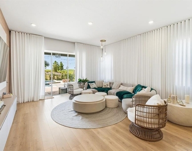 16312 Volterra Point - Photo Thumbnail 6