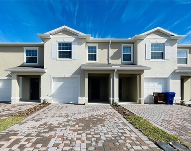 1371 Isleta Loop - Photo Thumbnail 1