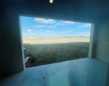 1371 Isleta Loop - Photo Thumbnail 6