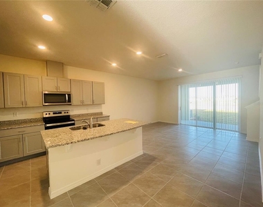 1371 Isleta Loop - Photo Thumbnail 4