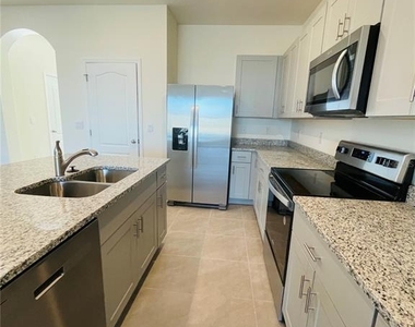 1371 Isleta Loop - Photo Thumbnail 5