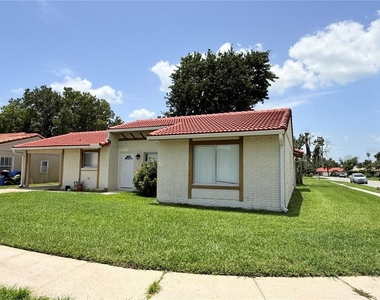 10122 Mason Dixon Circle - Photo Thumbnail 3
