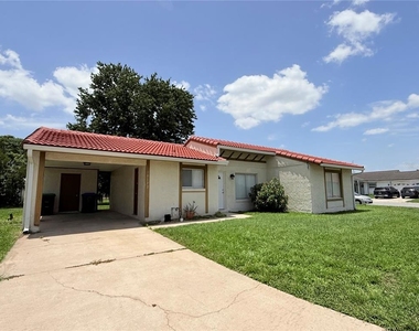 10122 Mason Dixon Circle - Photo Thumbnail 2